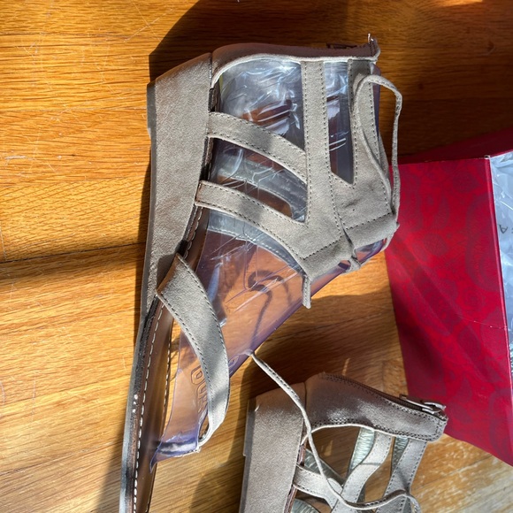 Womens Carlos by Carlos Santana Lacey Lace Up Wedge Sandals - Brulee - Picture 8 of 16